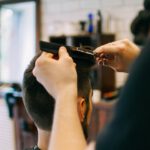 Kursy barberskie – dlaczego warto zostać stylistą męskich bród? 